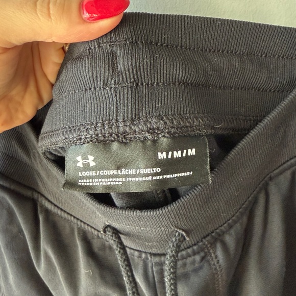 Under Armour Men’s Black Jogger Pants - Picture 4 of 7